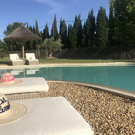 Mas Des Limites Bed & Breakfast Rognonas Bagian luar foto