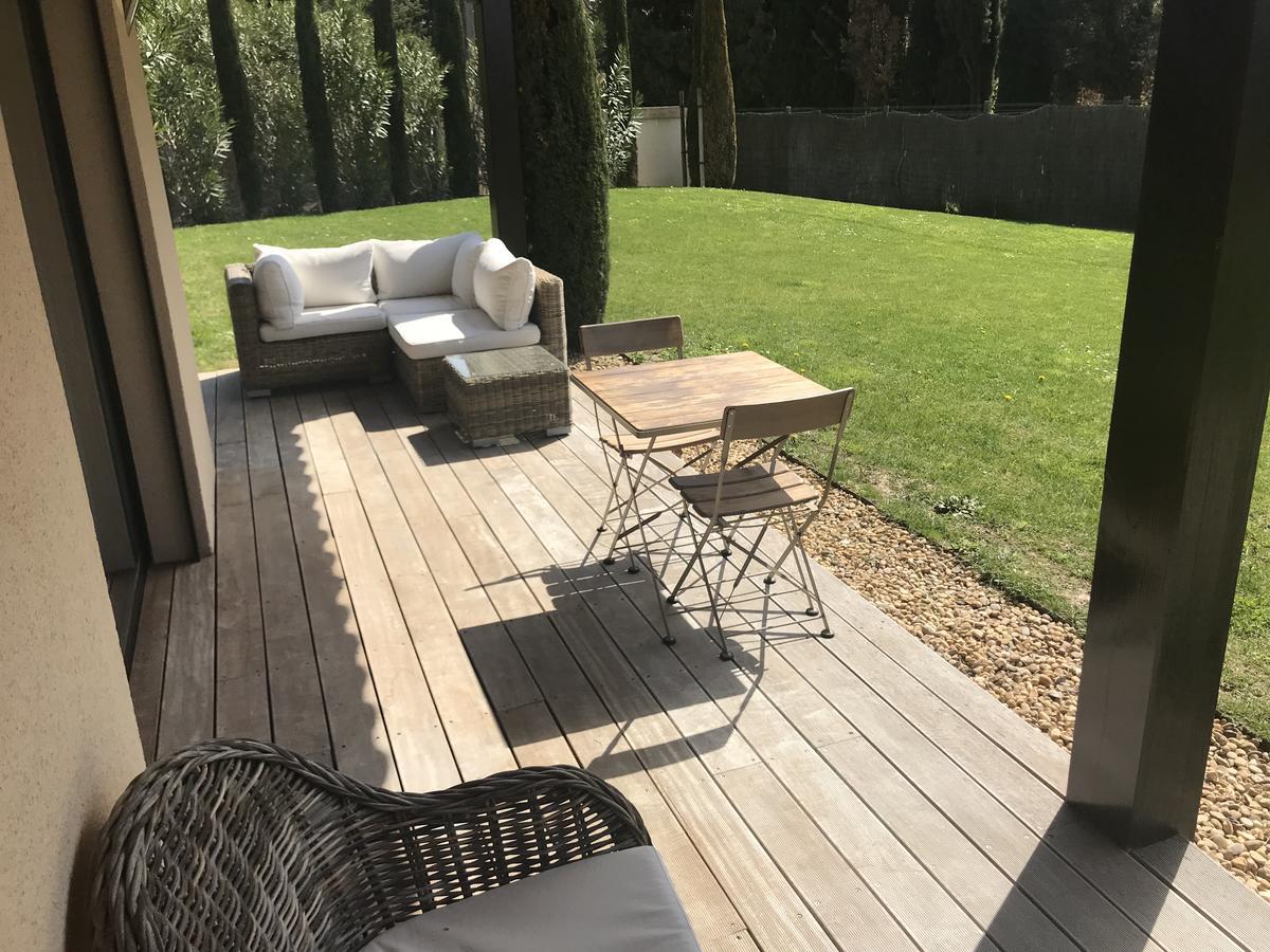 Mas Des Limites Bed & Breakfast Rognonas Bagian luar foto