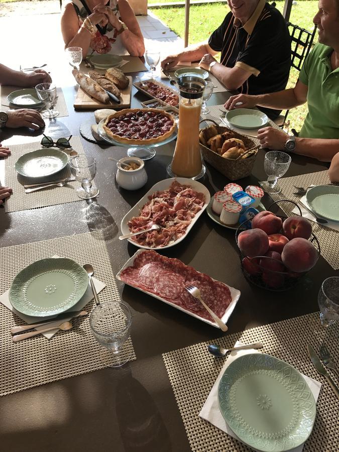 Mas Des Limites Bed & Breakfast Rognonas Bagian luar foto